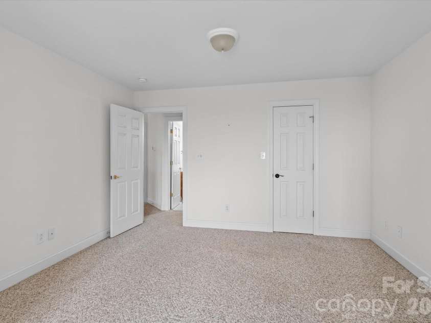 1148 Town N Country Drive, Wilkesboro, NC 28697.  MLS# CAR4334667, YatesRealty ID 2478. 
