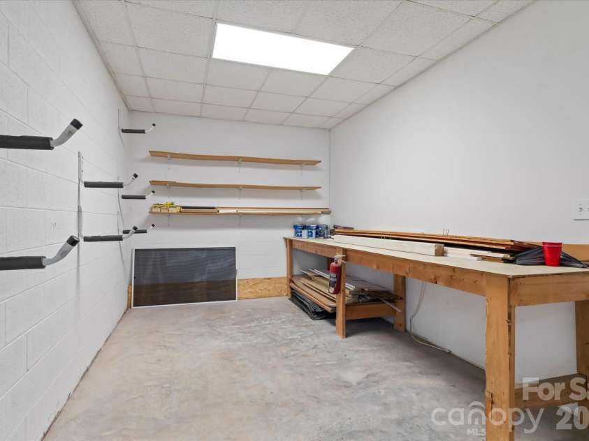 1148 Town N Country Drive, Wilkesboro, NC 28697.  MLS# CAR4334667, YatesRealty ID 2478. 
