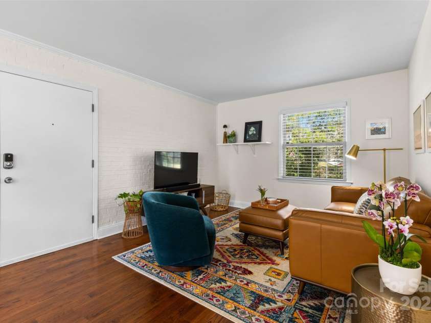 4921 Park Road, Charlotte, NC 28209.  MLS# CAR4237259, YatesRealty ID 2478. 