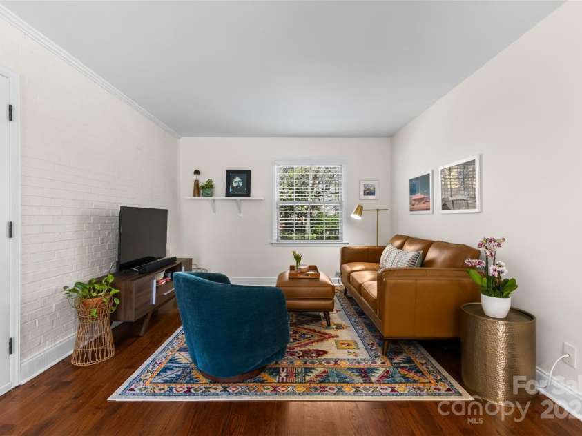 4921 Park Road, Charlotte, NC 28209.  MLS# CAR4237259, YatesRealty ID 2478. 