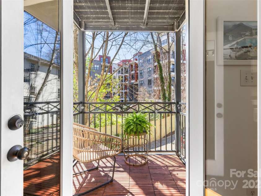 4921 Park Road, Charlotte, NC 28209.  MLS# CAR4237259, YatesRealty ID 2478. 