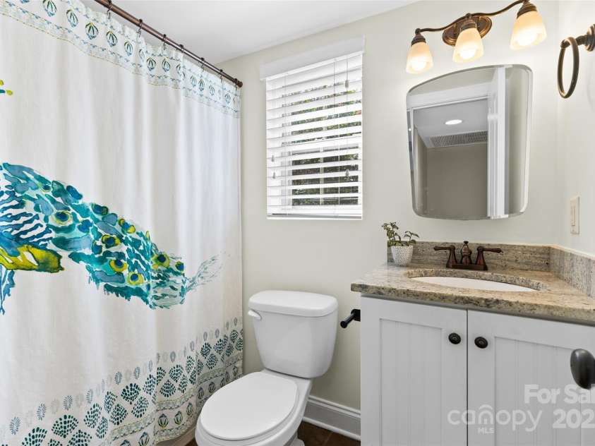 4921 Park Road, Charlotte, NC 28209.  MLS# CAR4237259, YatesRealty ID 2478. 