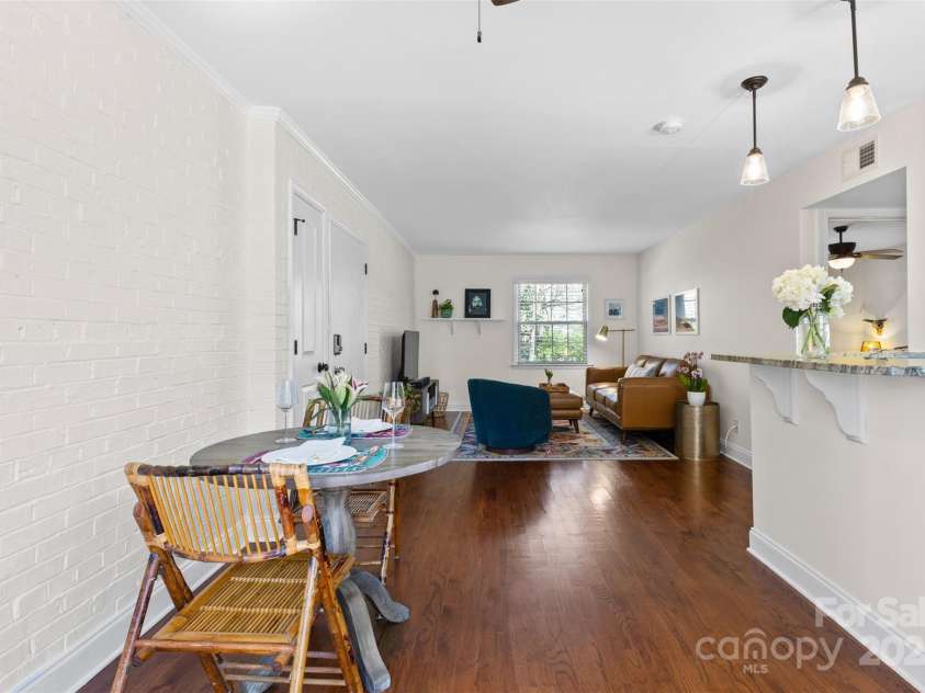4921 Park Road, Charlotte, NC 28209.  MLS# CAR4237259, YatesRealty ID 2478. 