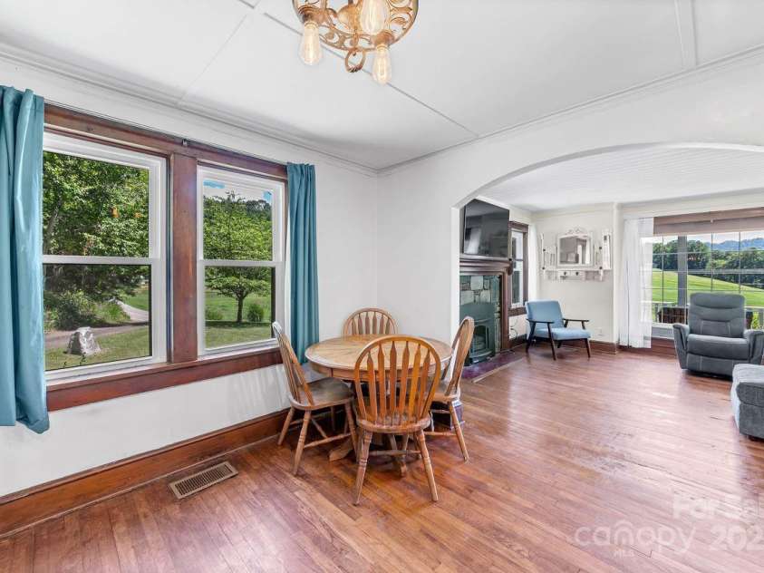 5215 Double Island Road, Green Mountain, NC 28740.  MLS# CAR4278346, YatesRealty ID 24780. 