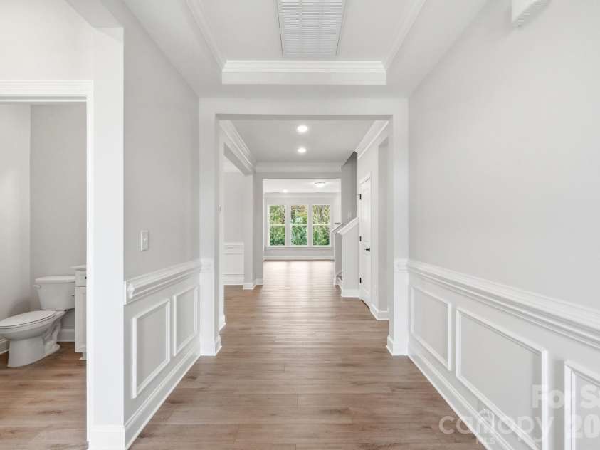 3070 Constitution Lane, Gastonia, NC 28056.  MLS# CAR4322821, YatesRealty ID 24781. Entryway