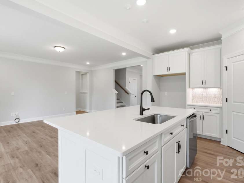 3070 Constitution Lane, Gastonia, NC 28056.  MLS# CAR4322821, YatesRealty ID 24781. Kitchen