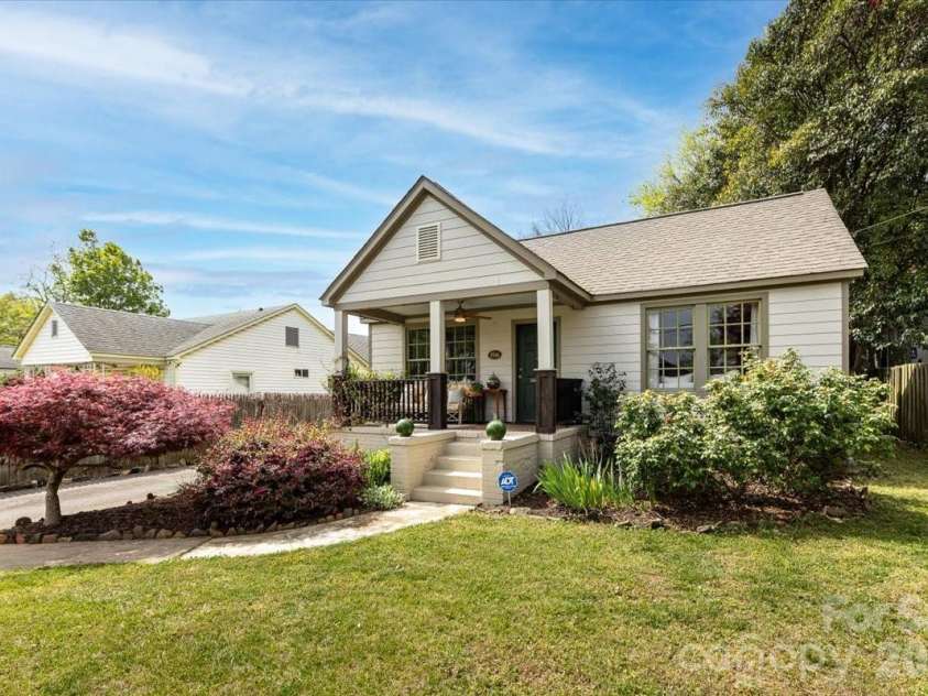 1516 Matheson Avenue, Charlotte, NC 28205.  MLS# CAR4363341, YatesRealty ID 24784. 
