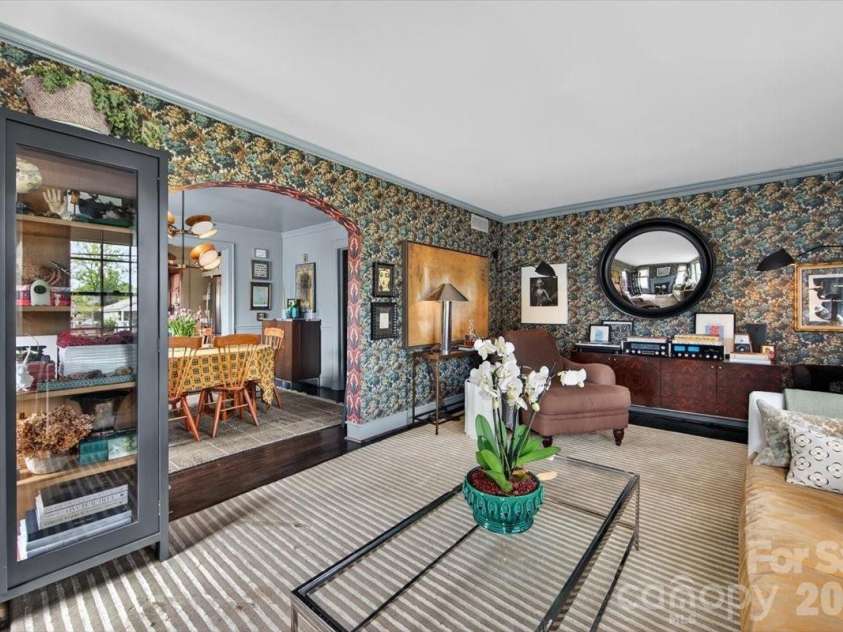 1516 Matheson Avenue, Charlotte, NC 28205.  MLS# CAR4363341, YatesRealty ID 24784. 