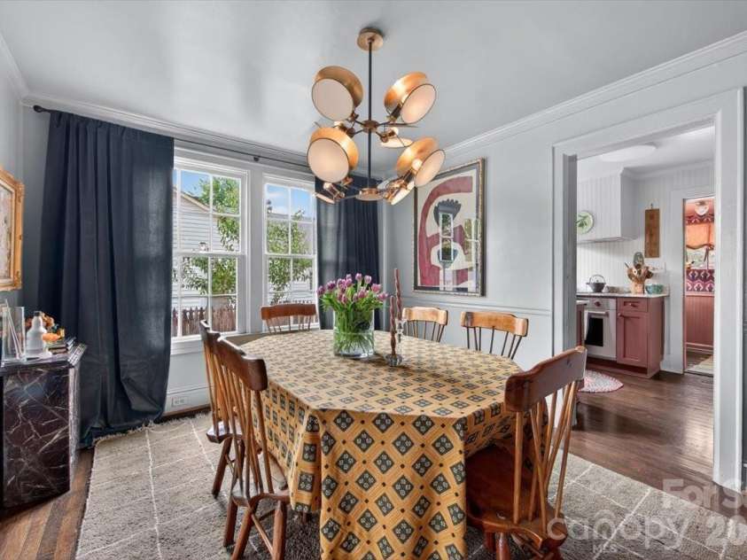 1516 Matheson Avenue, Charlotte, NC 28205.  MLS# CAR4363341, YatesRealty ID 24784. 