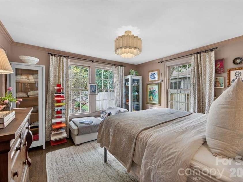 1516 Matheson Avenue, Charlotte, NC 28205.  MLS# CAR4363341, YatesRealty ID 24784. 