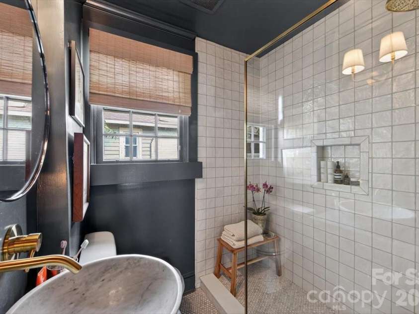 1516 Matheson Avenue, Charlotte, NC 28205.  MLS# CAR4363341, YatesRealty ID 24784. Full Bath