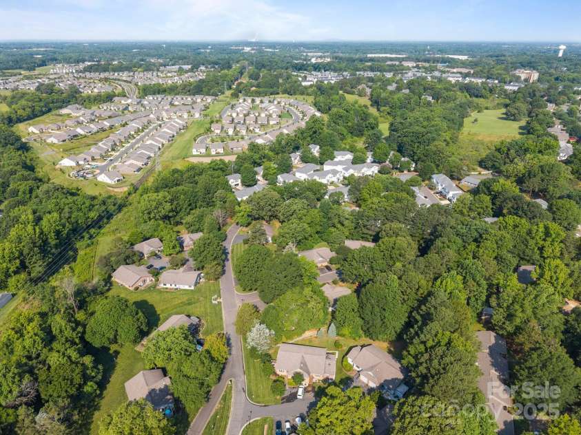 2680 Heavens Court, Fort Mill, SC 29715.  MLS# CAR4276676, YatesRealty ID 24784. 