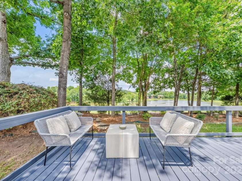 5728 Mantario Drive, Charlotte, NC 28269.  MLS# CAR4272899, YatesRealty ID 24785. Wake up to the 18th Hole!