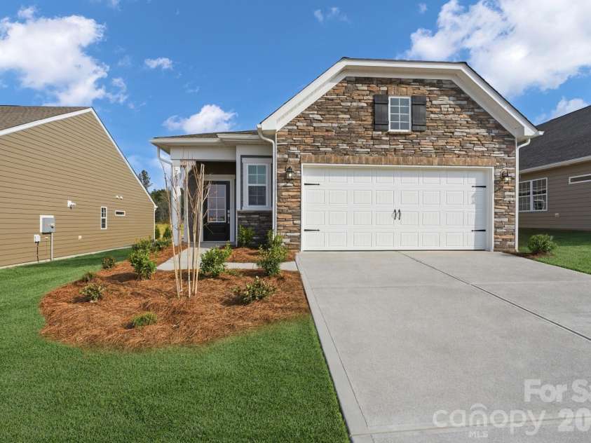 7624 Cotton Crest Lane, Lancaster, SC 29720.  MLS# CAR4368550, YatesRealty ID 24785. 