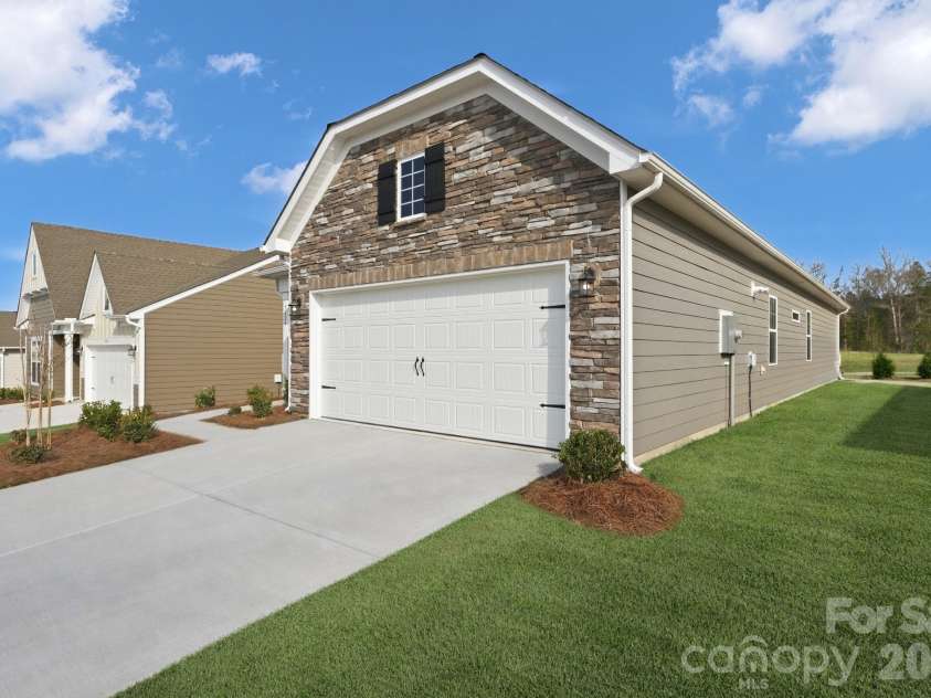 7624 Cotton Crest Lane, Lancaster, SC 29720.  MLS# CAR4368550, YatesRealty ID 24785. 