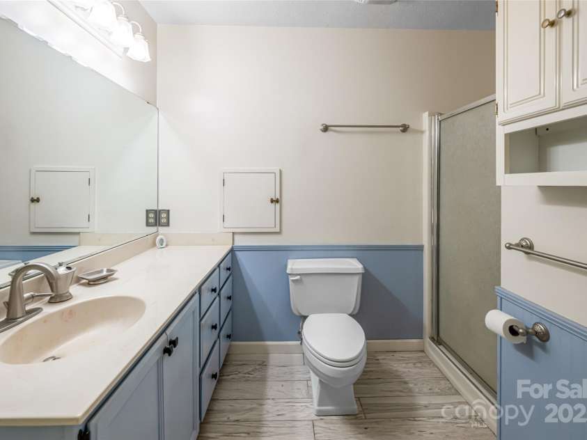 157 Wendy Lane, Hendersonville, NC 28792.  MLS# CAR4237206, YatesRealty ID 24786. 