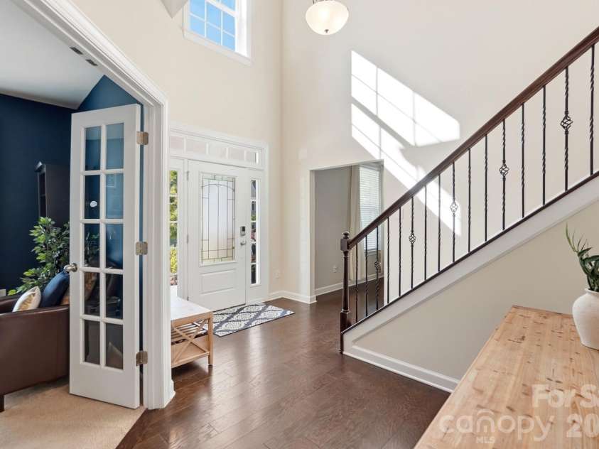 1989 Topaz Plaza, Davidson, NC 28036.  MLS# CAR4373611, YatesRealty ID 24786. Drenched in Natural Light