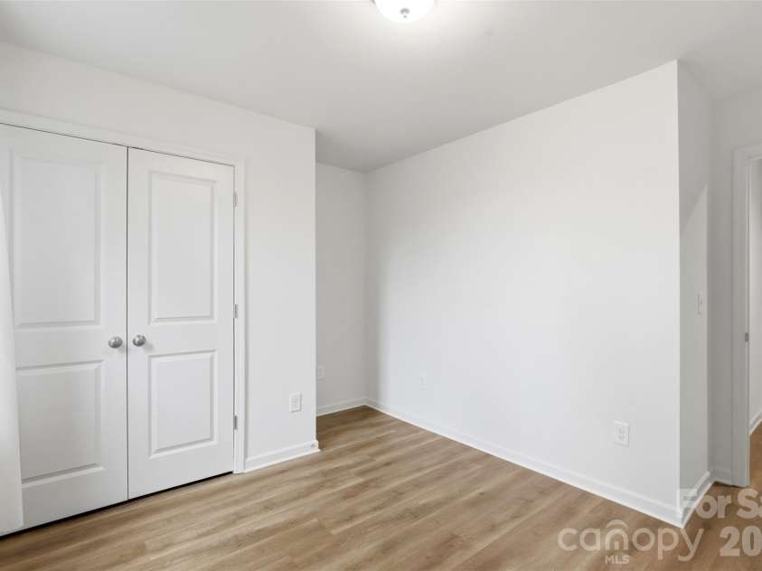 443 Dawn Circle, Charlotte, NC 28213.  MLS# CAR4379647, YatesRealty ID 24788. 