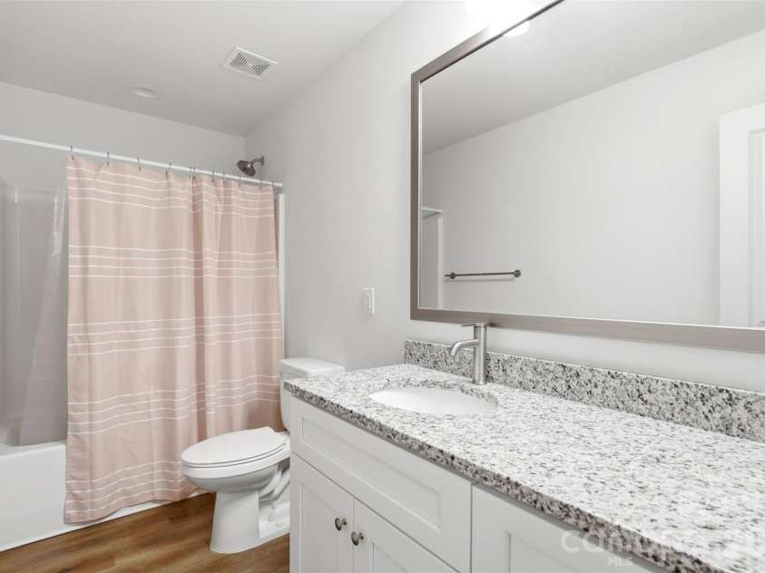 443 Dawn Circle, Charlotte, NC 28213.  MLS# CAR4379647, YatesRealty ID 24788. 