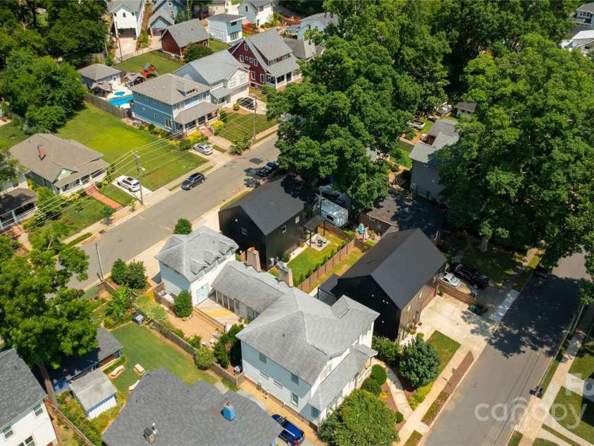 2107 Trade Street, Charlotte, NC 28216.  MLS# CAR4271767, YatesRealty ID 24789. 