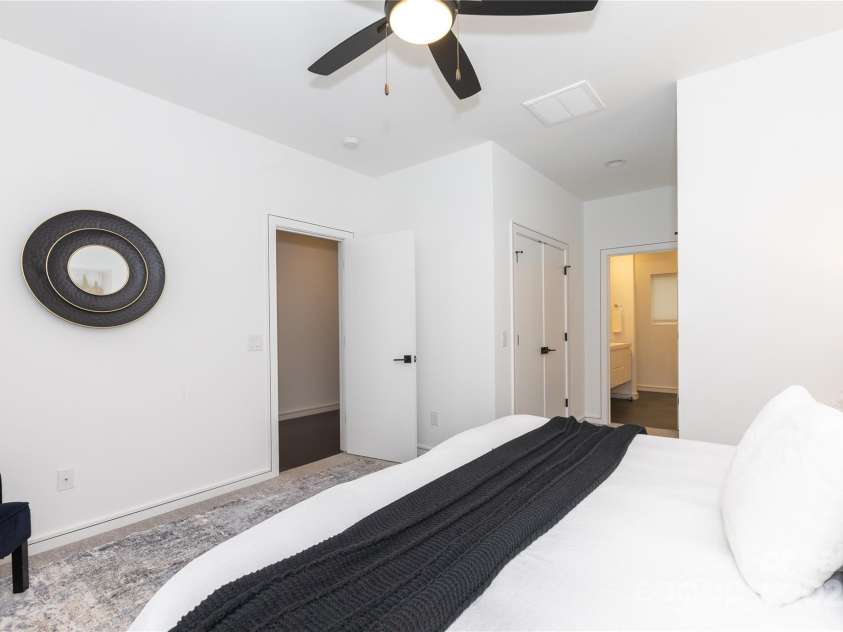 2107 Trade Street, Charlotte, NC 28216.  MLS# CAR4271767, YatesRealty ID 24789. 