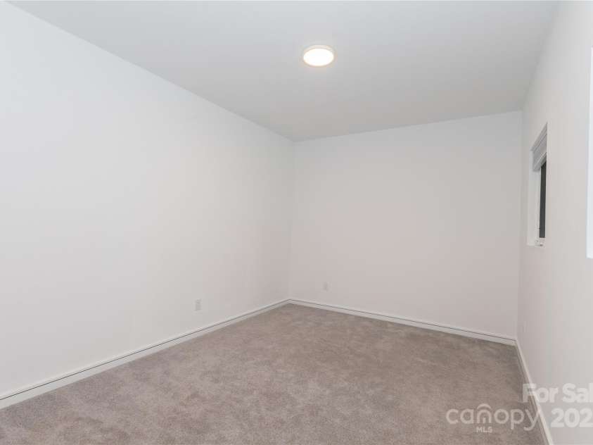 2107 Trade Street, Charlotte, NC 28216.  MLS# CAR4271767, YatesRealty ID 24789. 