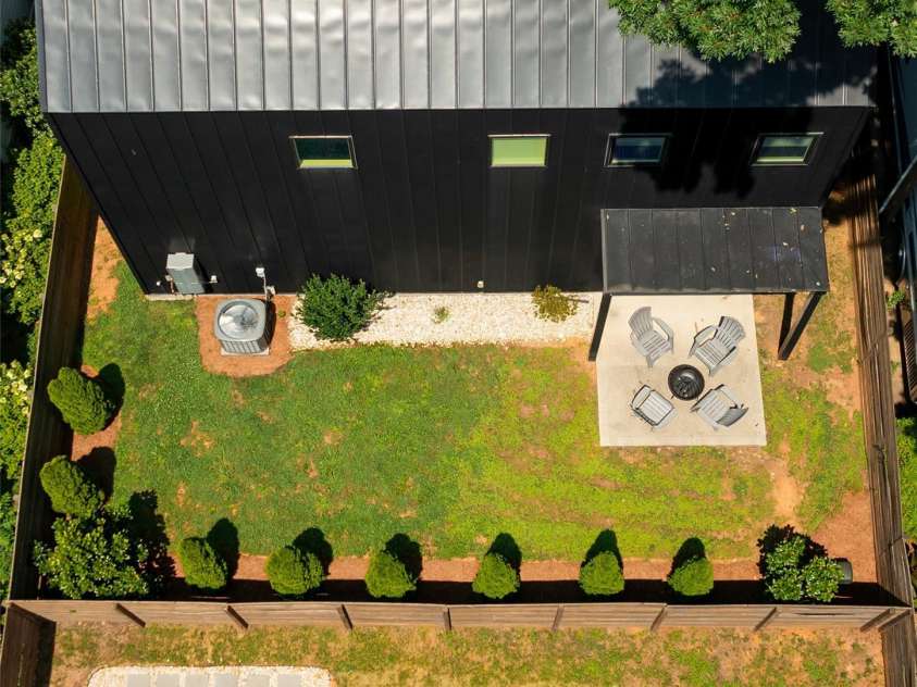 2107 Trade Street, Charlotte, NC 28216.  MLS# CAR4271767, YatesRealty ID 24789. 