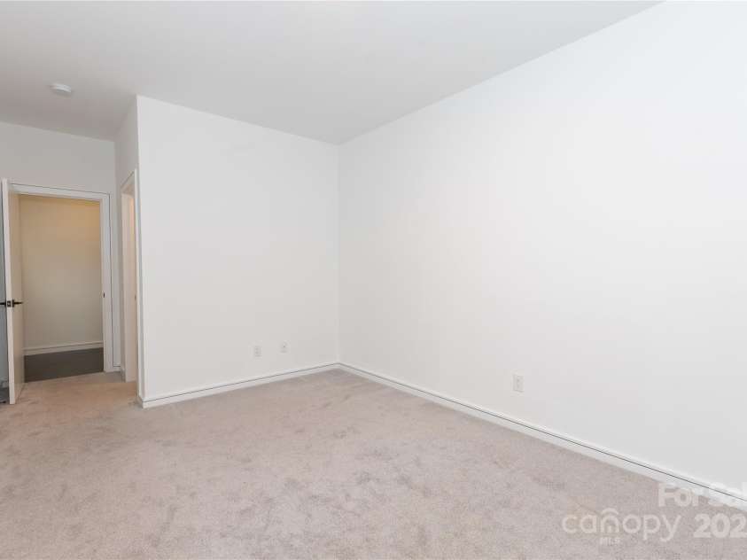 2107 Trade Street, Charlotte, NC 28216.  MLS# CAR4271767, YatesRealty ID 24789. Third Bedroom