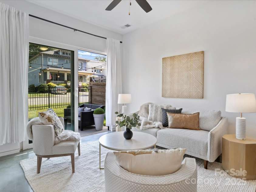 2107 Trade Street, Charlotte, NC 28216.  MLS# CAR4302597, YatesRealty ID 24789. 