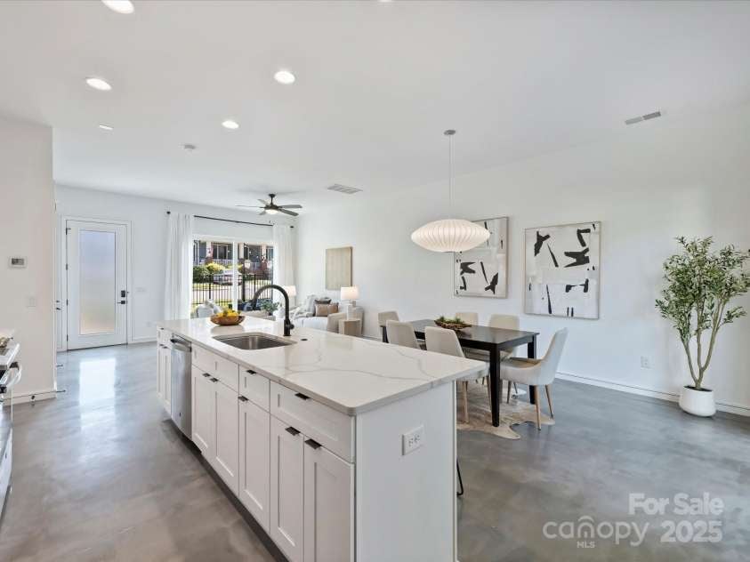 2107 Trade Street, Charlotte, NC 28216.  MLS# CAR4302597, YatesRealty ID 24789. 