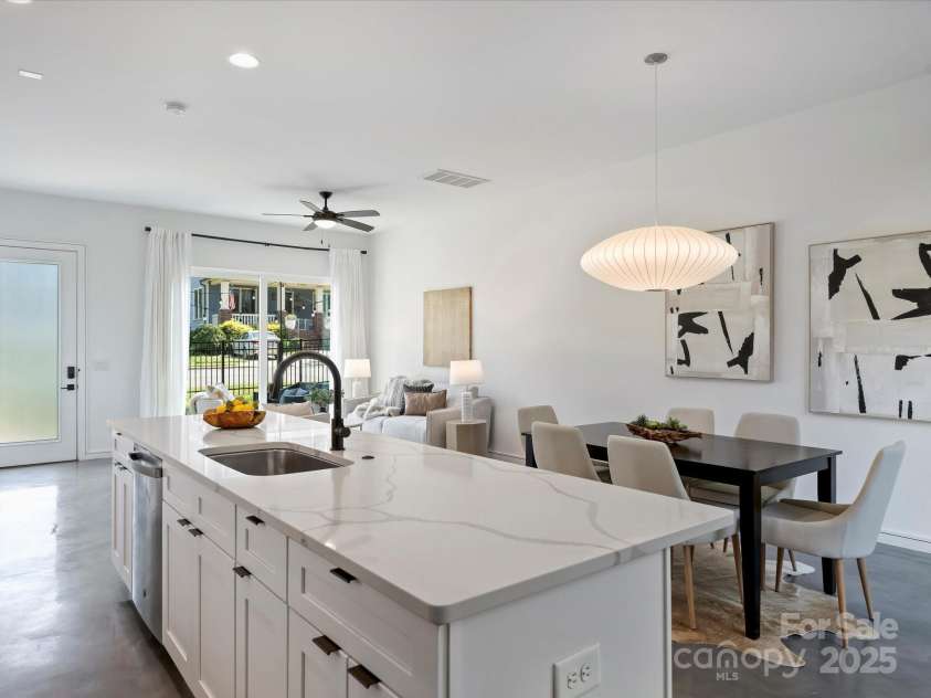 2107 Trade Street, Charlotte, NC 28216.  MLS# CAR4302597, YatesRealty ID 24789. 