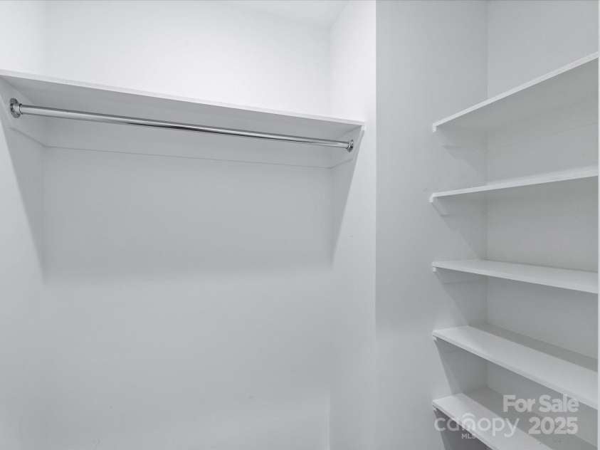 2107 Trade Street, Charlotte, NC 28216.  MLS# CAR4302597, YatesRealty ID 24789. 