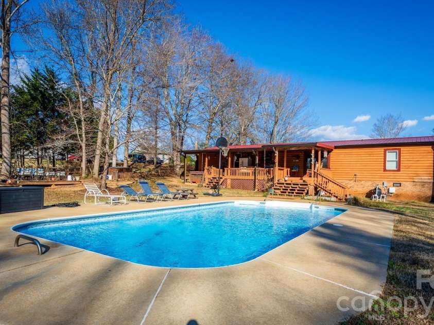11443 Mooresville Road, Davidson, NC 28036.  MLS# CAR4329658, YatesRealty ID 2479. 