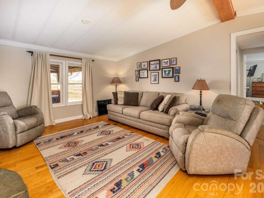 11443 Mooresville Road, Davidson, NC 28036.  MLS# CAR4329658, YatesRealty ID 2479. 