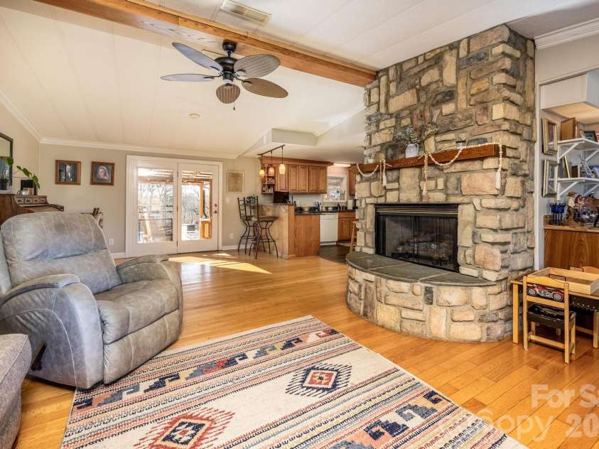 11443 Mooresville Road, Davidson, NC 28036.  MLS# CAR4329658, YatesRealty ID 2479. 