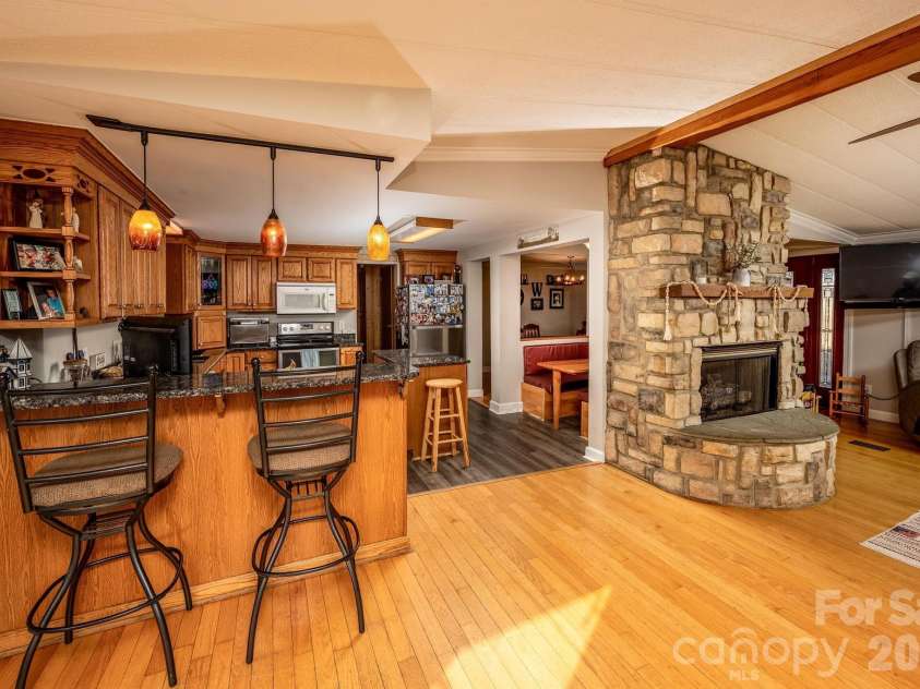 11443 Mooresville Road, Davidson, NC 28036.  MLS# CAR4329658, YatesRealty ID 2479. 