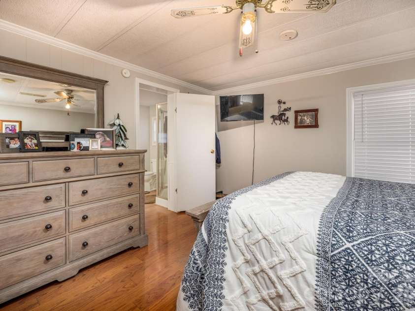 11443 Mooresville Road, Davidson, NC 28036.  MLS# CAR4329658, YatesRealty ID 2479. 