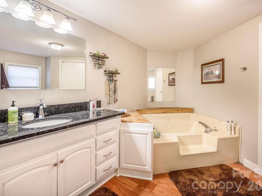 11443 Mooresville Road, Davidson, NC 28036.  MLS# CAR4329658, YatesRealty ID 2479. 