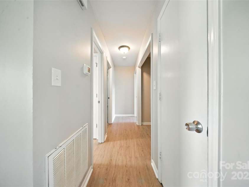 4606 Cloverwood Lane, Gastonia, NC 28052.  MLS# CAR4292902, YatesRealty ID 2479. 