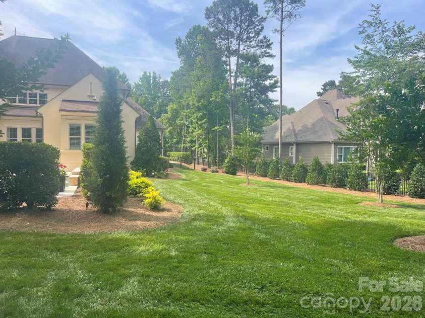 4231 Piaffe Avenue, Mint Hill, NC 28227.  MLS# CAR4356872, YatesRealty ID 24790. Custom Landscape Package