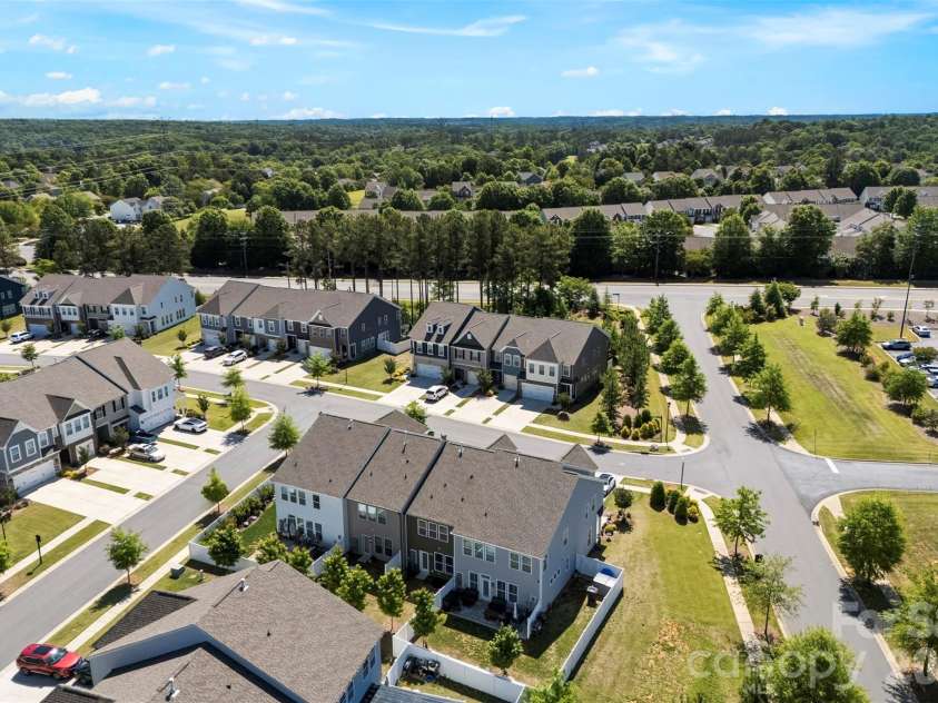 1407 Crest Creek Court, Clover, SC 29710.  MLS# CAR4379295, YatesRealty ID 24791. 