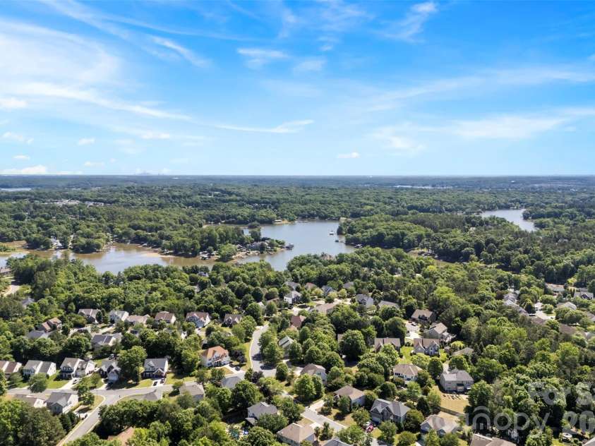 1407 Crest Creek Court, Clover, SC 29710.  MLS# CAR4379295, YatesRealty ID 24791. 