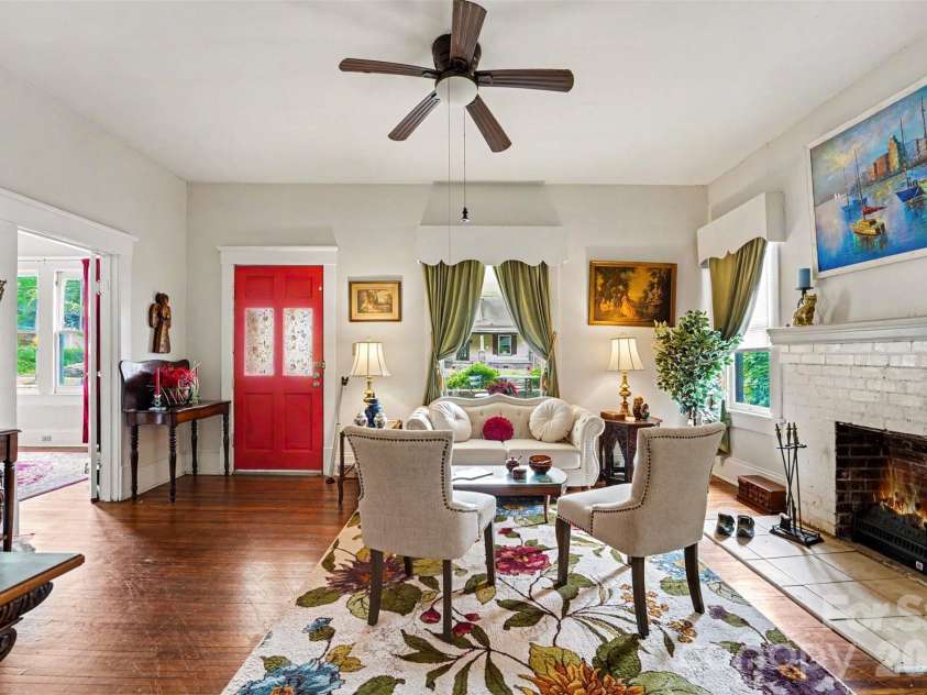 524 Horah Street, Salisbury, NC 28144.  MLS# CAR4377189, YatesRealty ID 24794. 