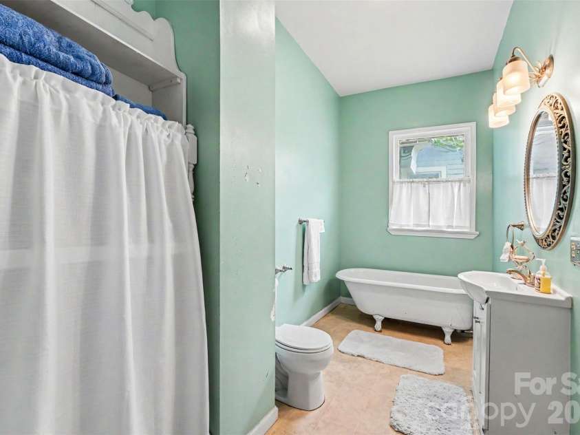 524 Horah Street, Salisbury, NC 28144.  MLS# CAR4377189, YatesRealty ID 24794. 