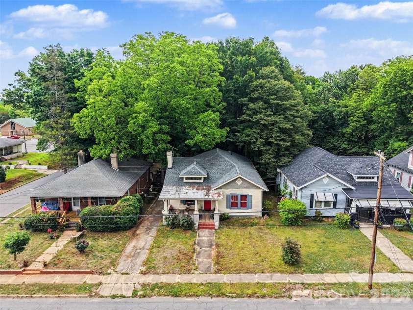 524 Horah Street, Salisbury, NC 28144.  MLS# CAR4377189, YatesRealty ID 24794. 