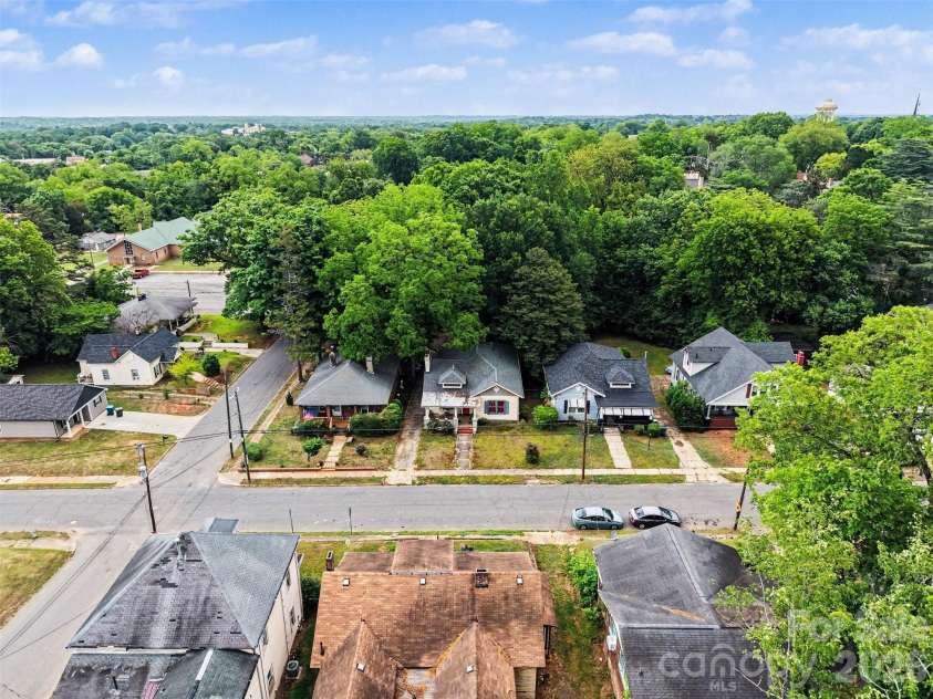 524 Horah Street, Salisbury, NC 28144.  MLS# CAR4377189, YatesRealty ID 24794. 