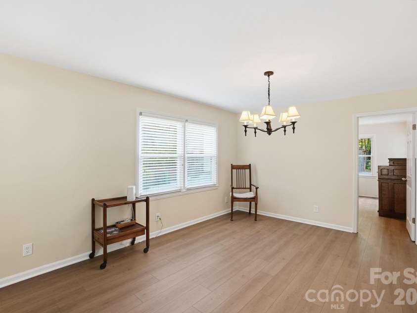 1200 Beechdale Drive, Charlotte, NC 28212.  MLS# CAR4378896, YatesRealty ID 24795. 