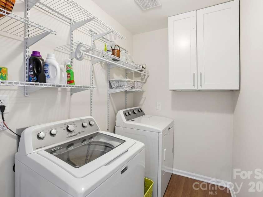 1200 Beechdale Drive, Charlotte, NC 28212.  MLS# CAR4378896, YatesRealty ID 24795. 