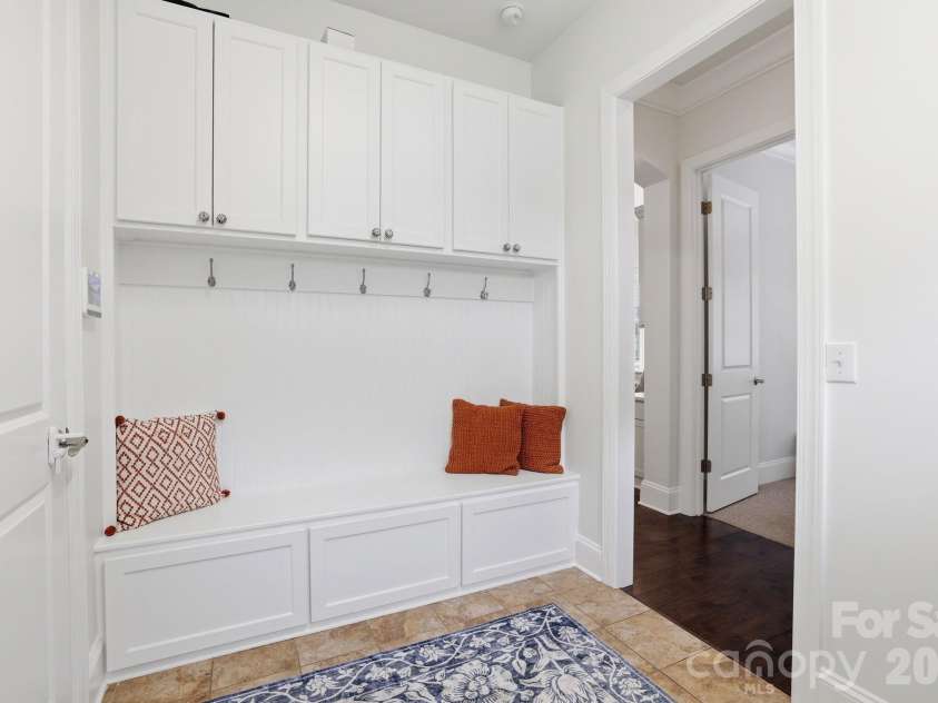 1077 Wessington Manor Lane, Fort Mill, SC 29715.  MLS# CAR4379642, YatesRealty ID 24796. Drop Zone