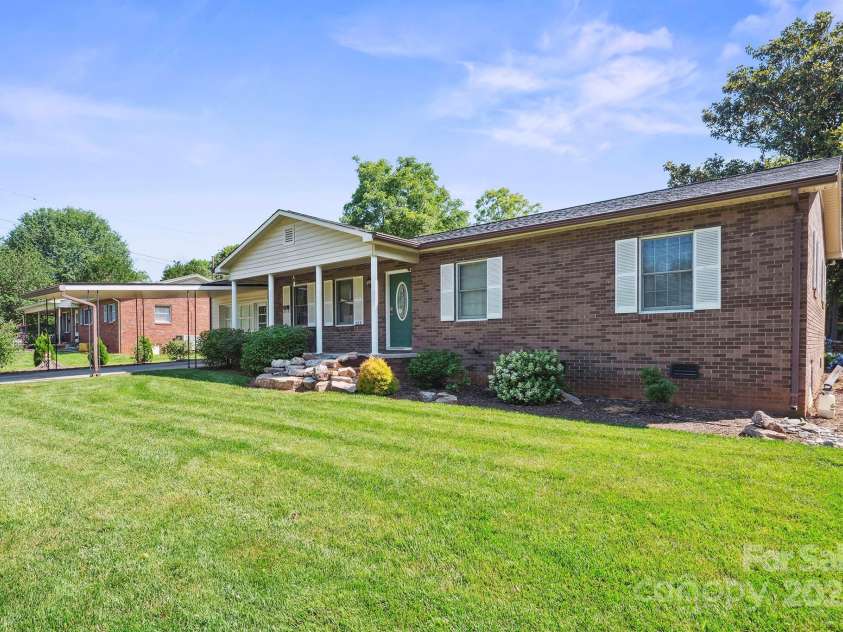 203 Shuping Street, Morganton, NC 28655.  MLS# CAR4270750, YatesRealty ID 24796. 